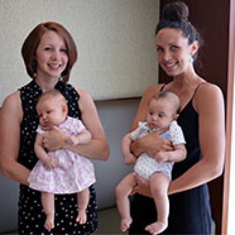 Sisters-in-law strive to prevent premature labor, giving birth to healthy babies 11 days apart